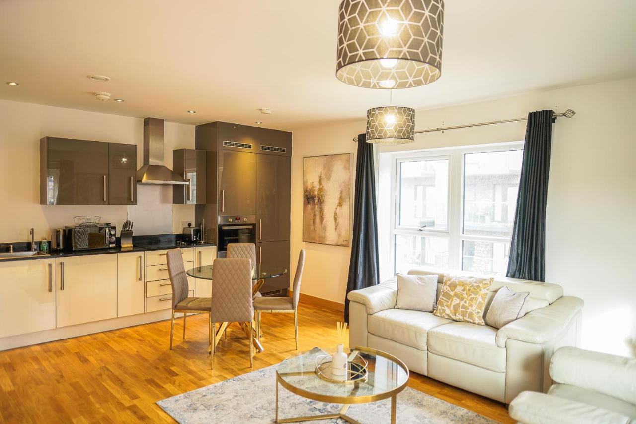 Dartford Luxury 2 Bed Apartment Bagian luar foto